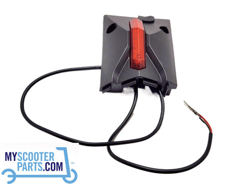 MERCANEG2 MAX DECK CORNER COVER WITH LIGHT AND INDICATOR REAR RIGHT